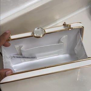 Aldo clutch